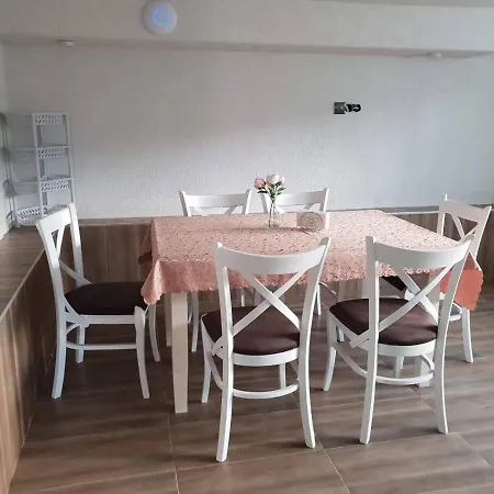 Резиденция Атия 公寓式酒店 *